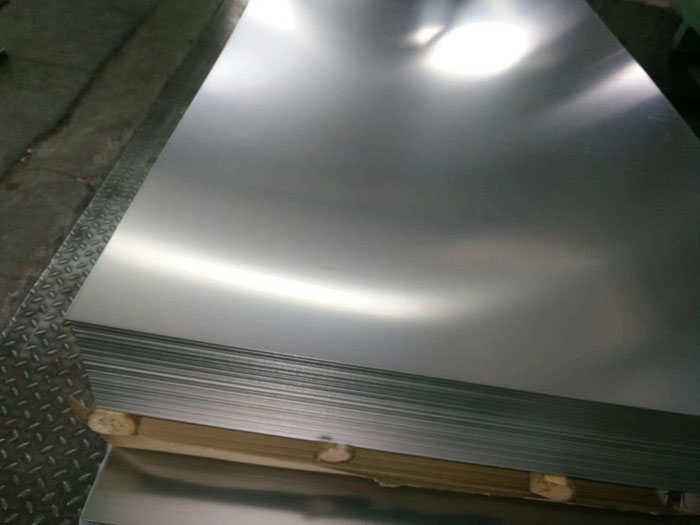 钛板厂家对钛板 钛带冷轧时轧速慢的解析